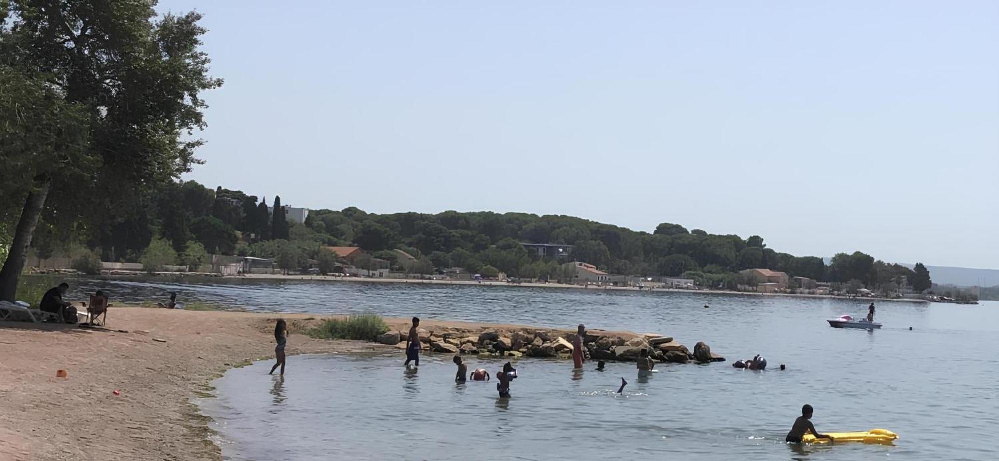 Camping Marina Plage Vitrolles  Exterior photo