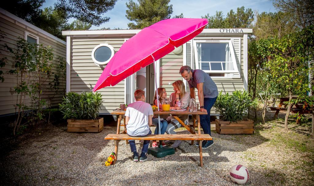 Camping Marina Plage Vitrolles  Exterior photo