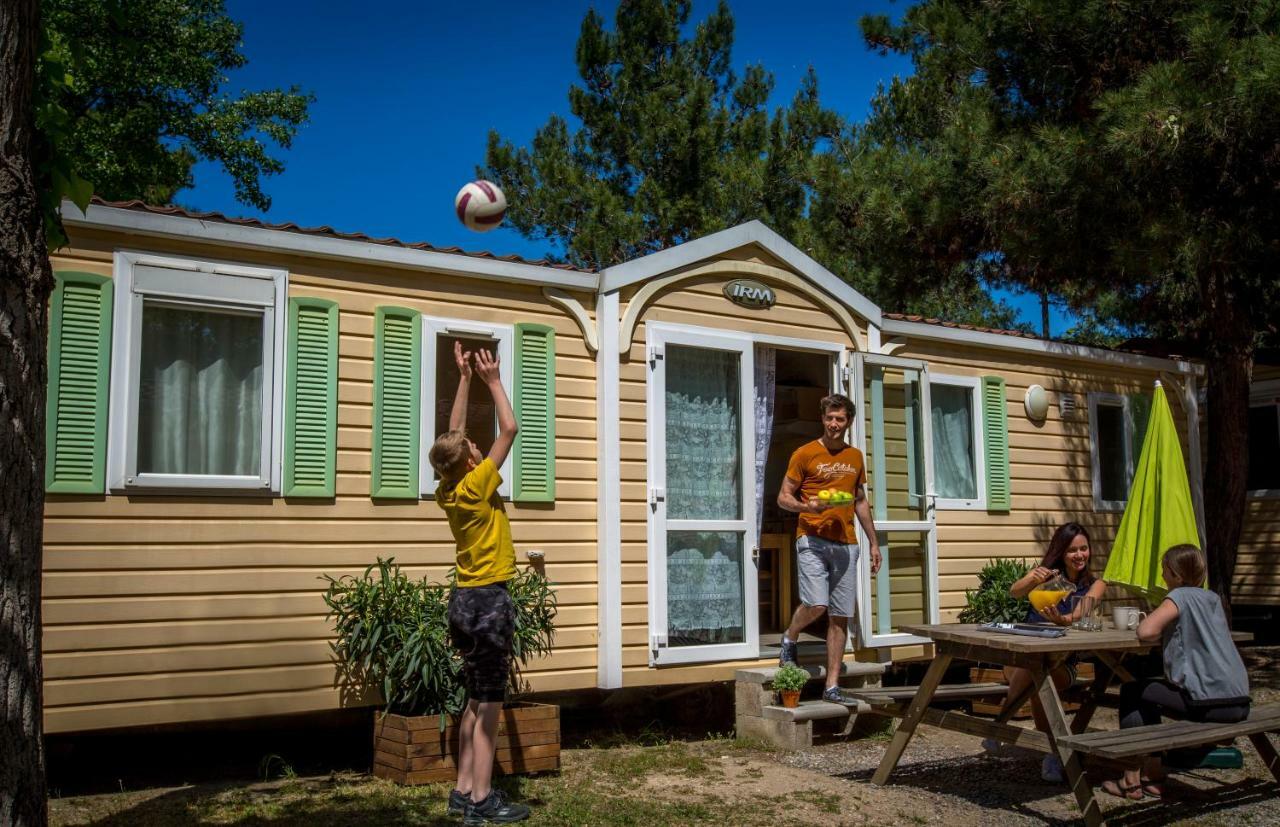 Camping Marina Plage Vitrolles  Exterior photo